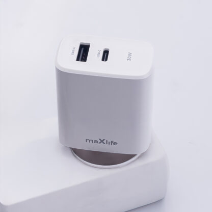 Hálózati töltőfej, adapter, gyorstöltő, USB-C + USB port